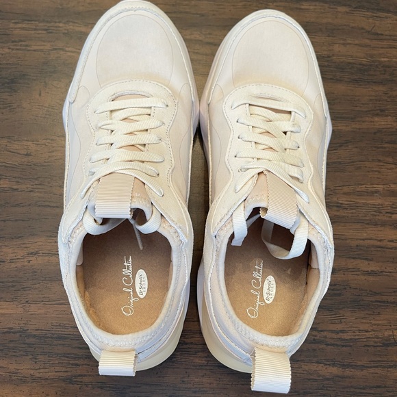 Dr. Scholl’s High Spirits Sustainable Sneaker - Picture 4 of 5